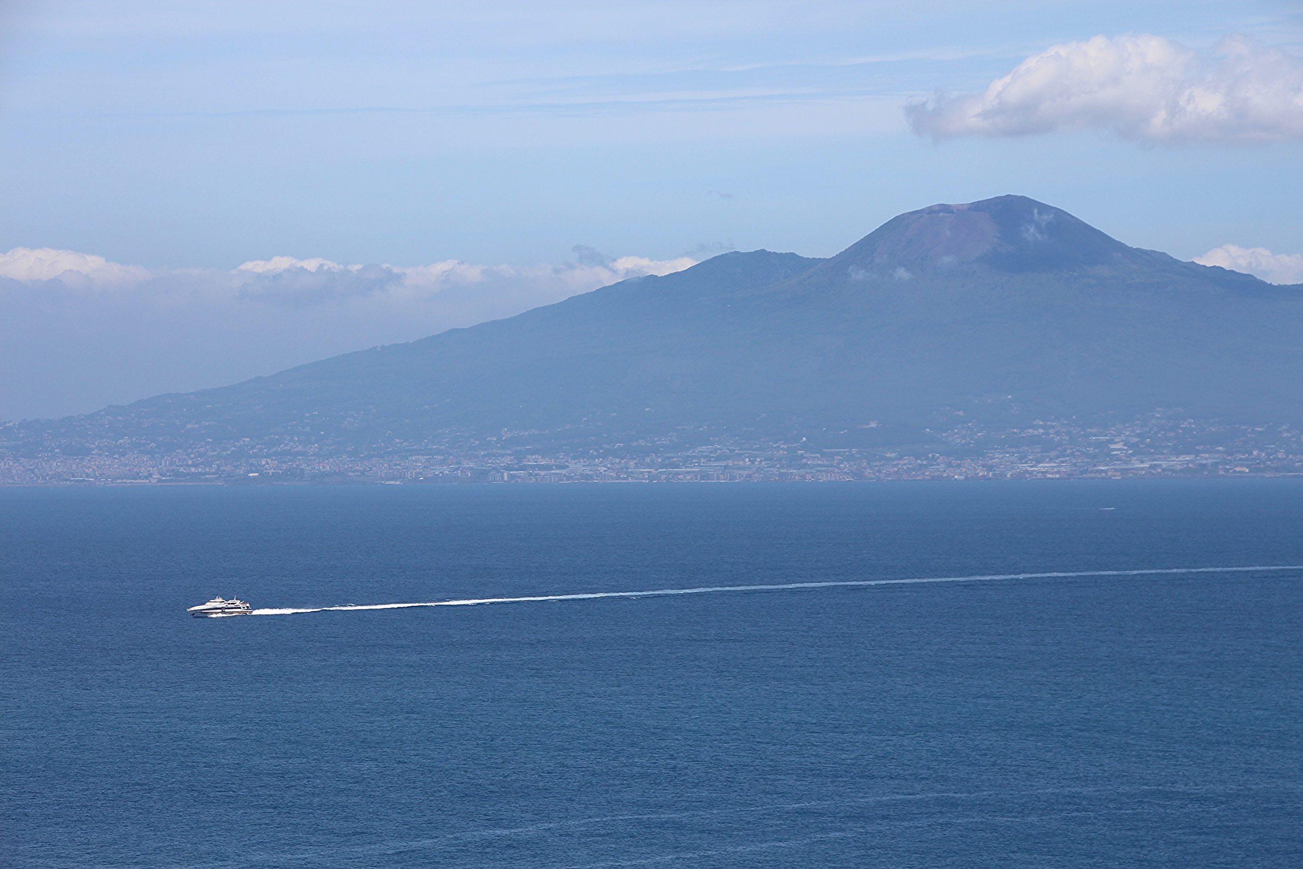 gulf of naples with vesuvius